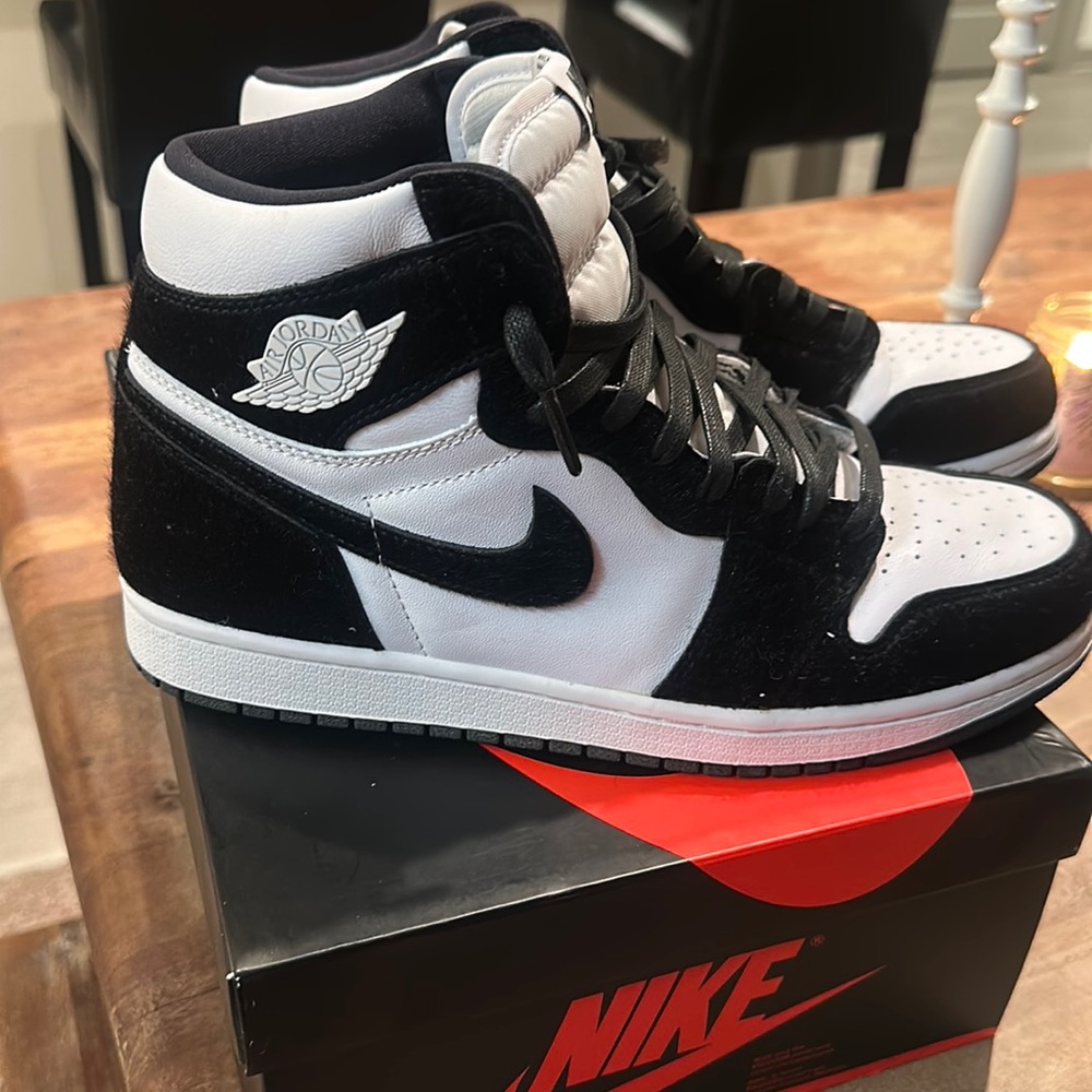 10 men 11.5 women 2019
Wmns Air Jordan 1 Retro High OG 'Twist'